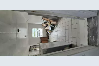 610 E 6th Pl, Hialeah, FL 33010 - Photo 11