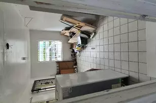 610 E 6th Pl, Hialeah, FL 33010 - Photo 11