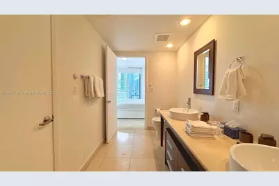 475 Brickell Ave #2512, Miami, FL 33131 - Photo 41