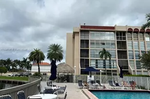 2101 Atlantic Shores Blvd, Hallandale Beach, FL 33009 - Photo 5