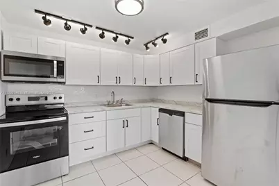 302 Wellington #C, West Palm Beach, FL 33417 - Photo 1