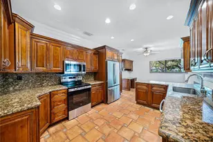 1039 Hardee Rd, Coral Gables, FL 33146 - Photo 9