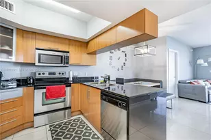 1750 N Bayshore Dr, Miami, FL 33132 - Photo 7