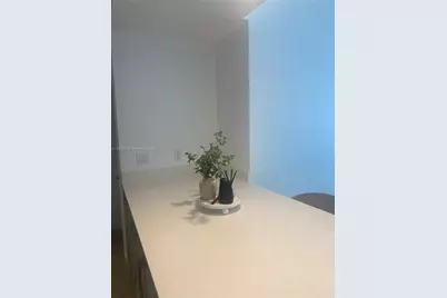 121 NE 34th St #1007, Miami, FL 33137 - Photo 27