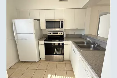 1 Glen Royal Pkwy #1107, Miami, FL 33125 - Photo 1