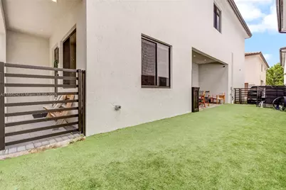 4437 NW 80th Ct, Doral, FL 33166 - Photo 23