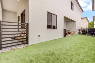 4437 NW 80th Ct, Doral, FL 33166 - Photo 23