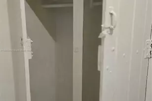 527 SW 6th Terrace, Homestead, FL 33030 - Photo 3