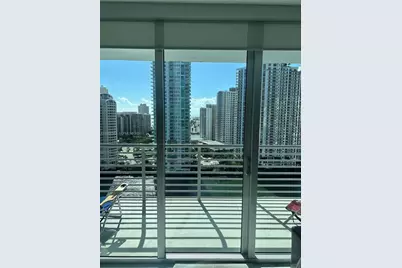 325 S Biscayne Blvd #2321, Miami, FL 33131 - Photo 3