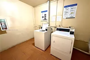 1885 NE 121st St, North Miami, FL 33181 - Photo 17