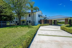 10506 SW 89th Pl, Miami, FL 33176 - Photo 1