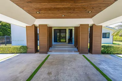 10506 SW 89 Place, Miami, FL 33176 - Photo 5