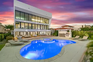 1580 S Treasure Dr, North Bay Village, FL 33141 - Photo 3