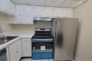 494 NW 165th St Rd, Miami, FL 33169 - Photo 3