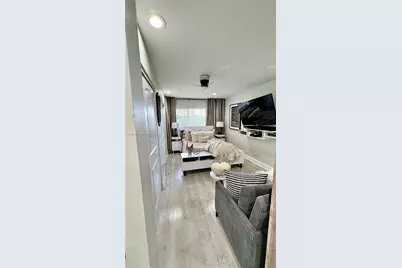 300 SW 130th Ter #407B, Pembroke Pines, FL 33027 - Photo 23