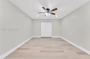 9209 NW 49th Pl, Sunrise, FL 33351 - Photo 17