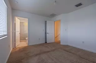 1014 SE 23rd Ave, Homestead, FL 33035 - Photo 9