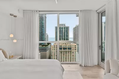 1080 Brickell Ave #2606, Miami, FL 33131 - Photo 11