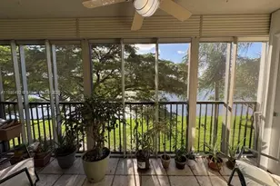 950 SW 138th Ave, Pembroke Pines, FL 33027 - Photo 25