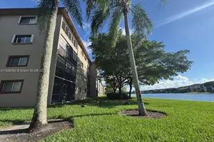 950 SW 138th Ave, Pembroke Pines, FL 33027 - Photo 33