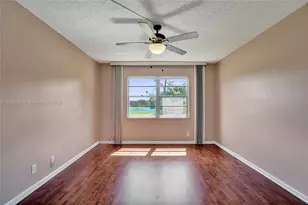 12500 SW 6th St, Pembroke Pines, FL 33027 - Photo 9
