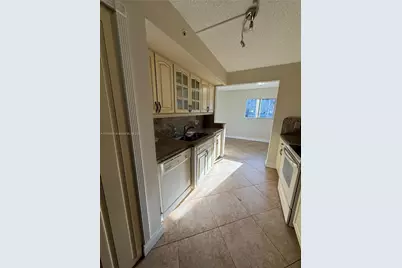 900 SW 142nd Ave #101L, Pembroke Pines, FL 33027 - Photo 3