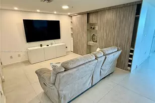 400 Sunny Isles Blvd, Sunny Isles Beach, FL 33160 - Photo 7