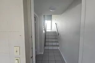 6782 Brookline Dr, Hialeah, FL 33015 - Photo 9