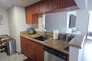 36 NW 6th Ave, Miami, FL 33128 - Photo 17