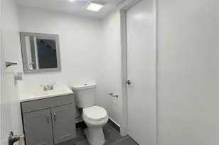 9220 Fontainebleau Blvd, Miami, FL 33172 - Photo 7