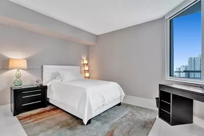 325 S Biscayne Blvd #2519, Miami, FL 33131 - Photo 13