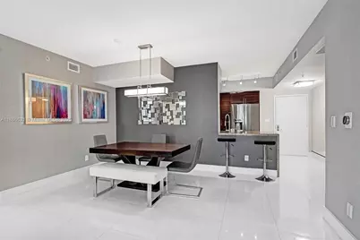 325 S Biscayne Blvd #2519, Miami, FL 33131 - Photo 7