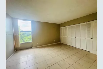 2000 NE 135th St #403, North Miami, FL 33181 - Photo 7