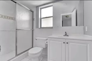 8100 Sunrise Lakes Blvd, Sunrise, FL 33322 - Photo 5