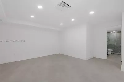 5401 Collins Ave #CU-9, Miami Beach, FL 33140 - Photo 25