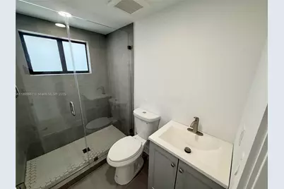 180 NE 57th St #9, Miami, FL 33137 - Photo 9