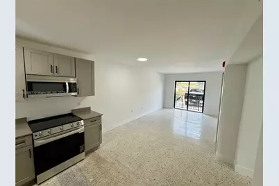 180 NE 57th St #9, Miami, FL 33137 - Photo 3