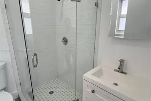 1719 NW 1st St, Miami, FL 33125 - Photo 5