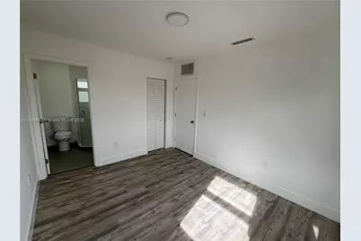 1719 NW 1st St #4, Miami, FL 33125 - Photo 3