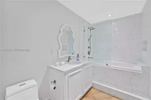 2020 N Bayshore Dr, Miami, FL 33137 - Photo 35
