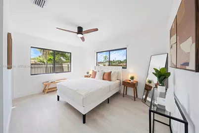 1305 N 31st Rd, Hollywood, FL 33021 - Photo 13