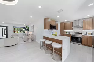1305 N 31st Rd, Hollywood, FL 33021 - Photo 11