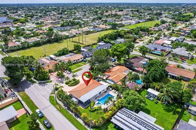 9901 SW 35th Ter, Miami, FL 33165 - Photo 5