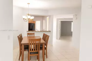 15875 SW 3rd Ct, Pembroke Pines, FL 33027 - Photo 3