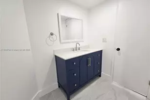 2831 N Oakland Forest Dr, Oakland Park, FL 33309 - Photo 11