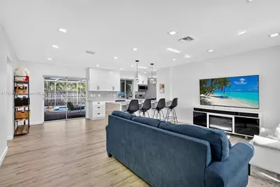 1820 N 56th Ave, Hollywood, FL 33021 - Photo 7