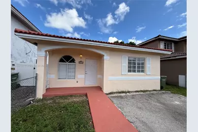 1089 SE 13th Ter, Homestead, FL 33035 - Photo 1