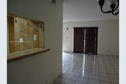 18216 Mediterranean Blvd #1-19, Hialeah, FL 33015 - Photo 21