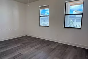 10449 NW 82nd St, Doral, FL 33178 - Photo 3