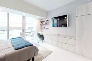 851 NE 1st Ave, Miami, FL 33132 - Photo 5